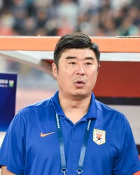 开云体育下载-鲁媒：新赛季泰山一线队依然由韩鹏带队，宿茂臻以主教练身份报名