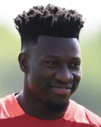 TA：曼联正在与特拉布宗体育谈奥纳纳，租借不含买断选项