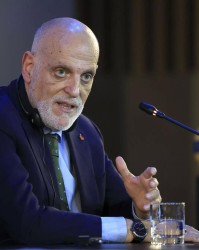 开云官方平台-特瓦斯：西班牙足球最严重的是08-13年的假球，老佛爷置若罔闻