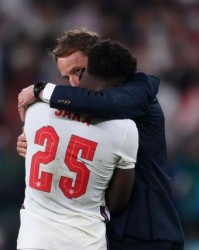 开云官方平台-英国政府严惩足球网暴：情节严重者无法现场观赛