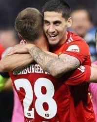 开云体育下载-恐龙复活？汉堡只差一场回德甲 马加特救火不灵了？